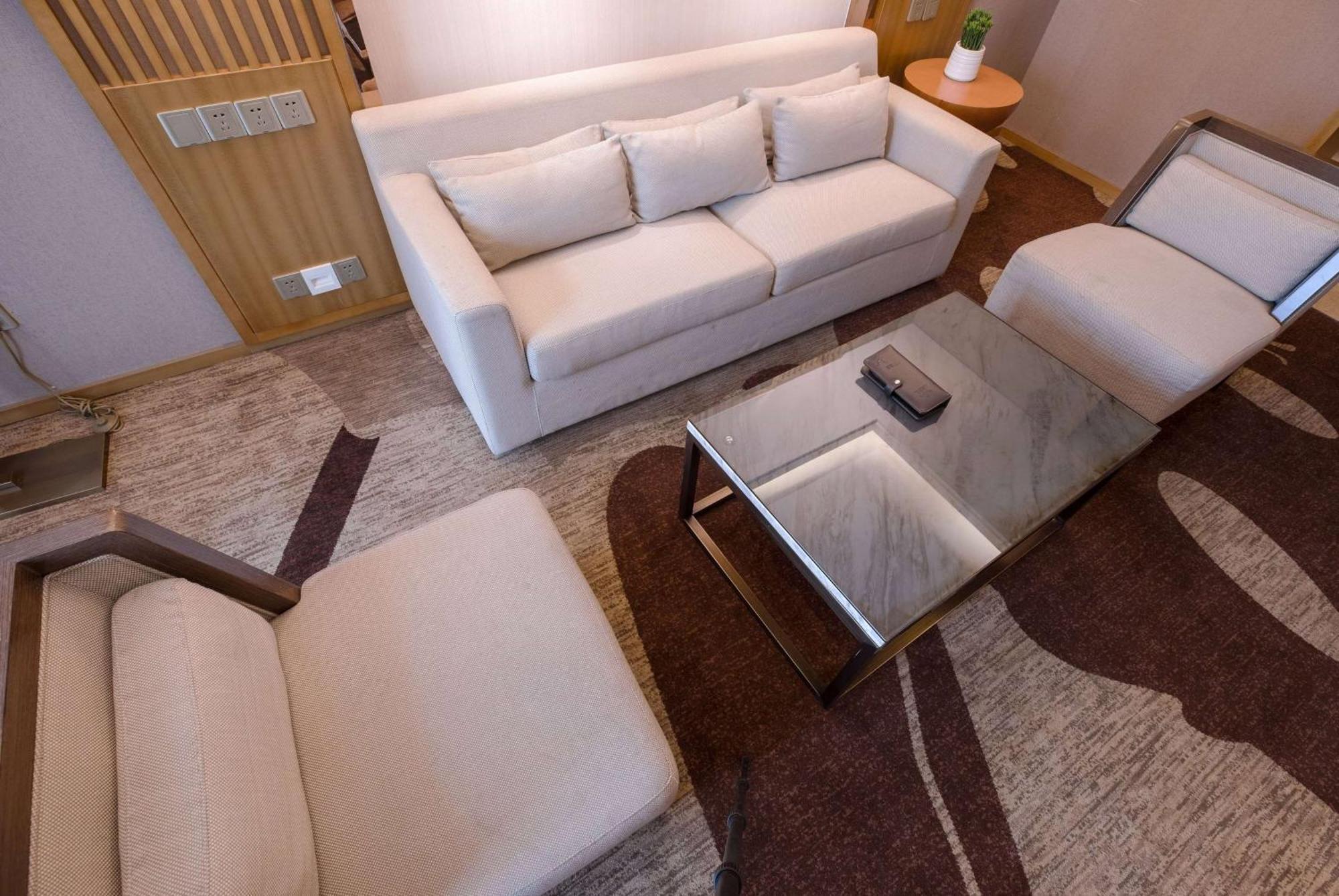 Ramada Plaza By Wyndham Fuzhou South Hotel Kültér fotó