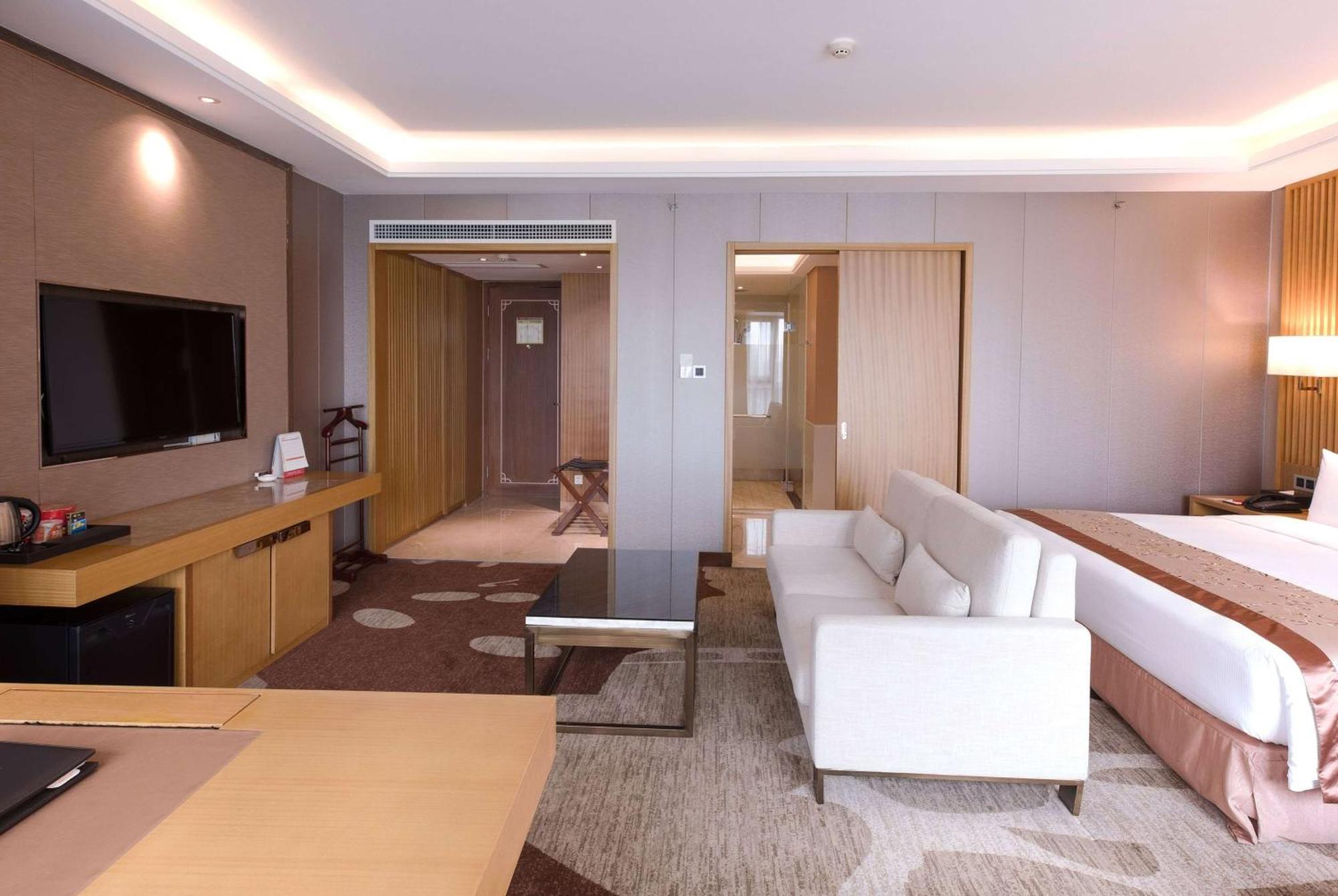 Ramada Plaza By Wyndham Fuzhou South Hotel Kültér fotó
